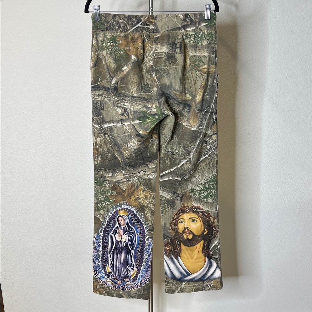 Realtree Custom Camo Streetwear Pants - Picture 2 of 4